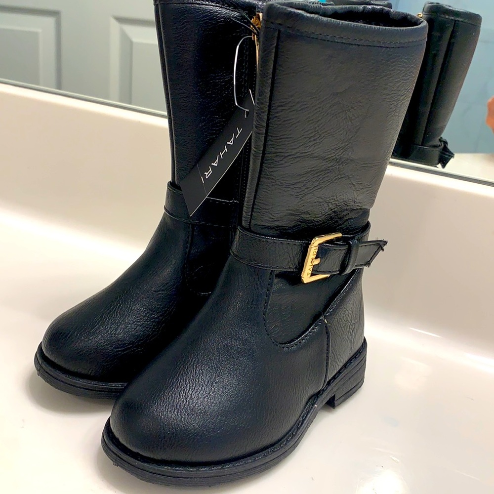 TAHARI Girl’s shoes